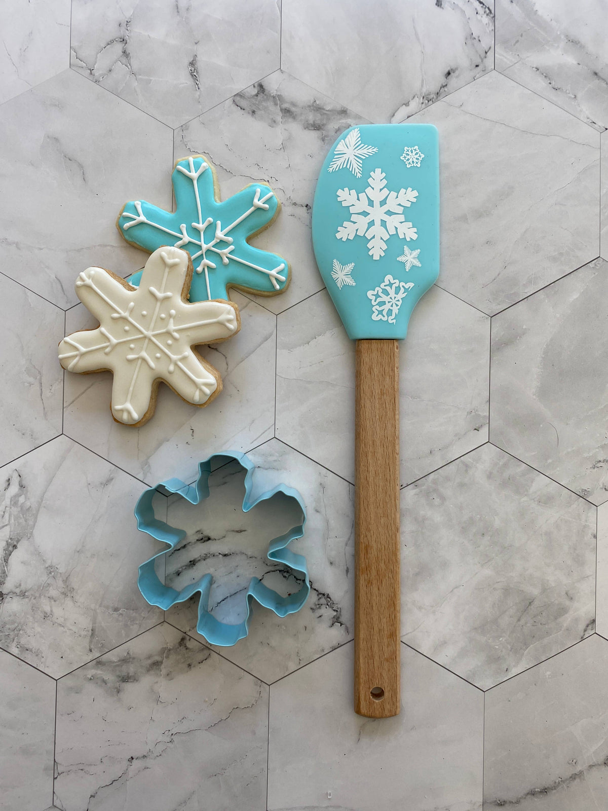 Snowflake Spatula & Cookie Cutter - 2pc Holiday Baking Gift