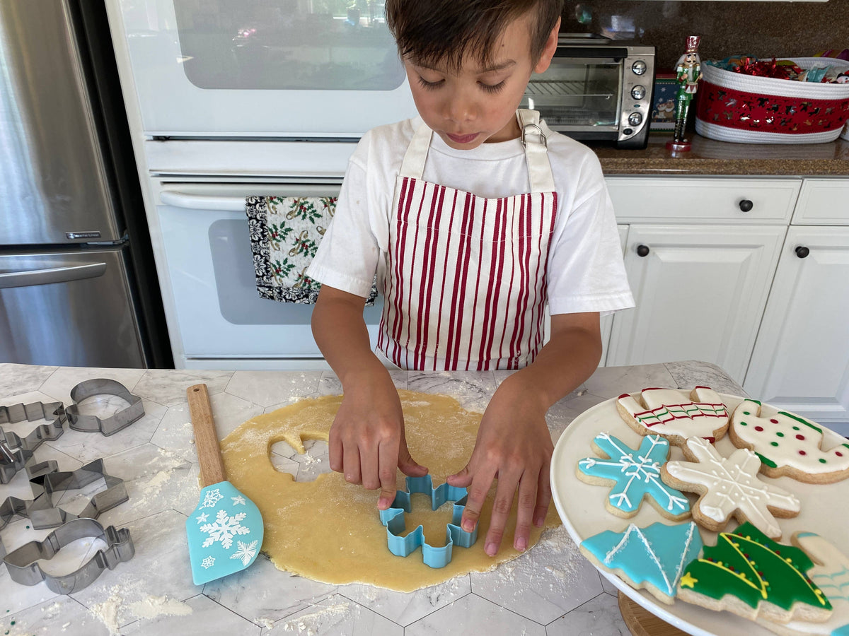 Snowflake Spatula & Cookie Cutter - 2pc Holiday Baking Gift