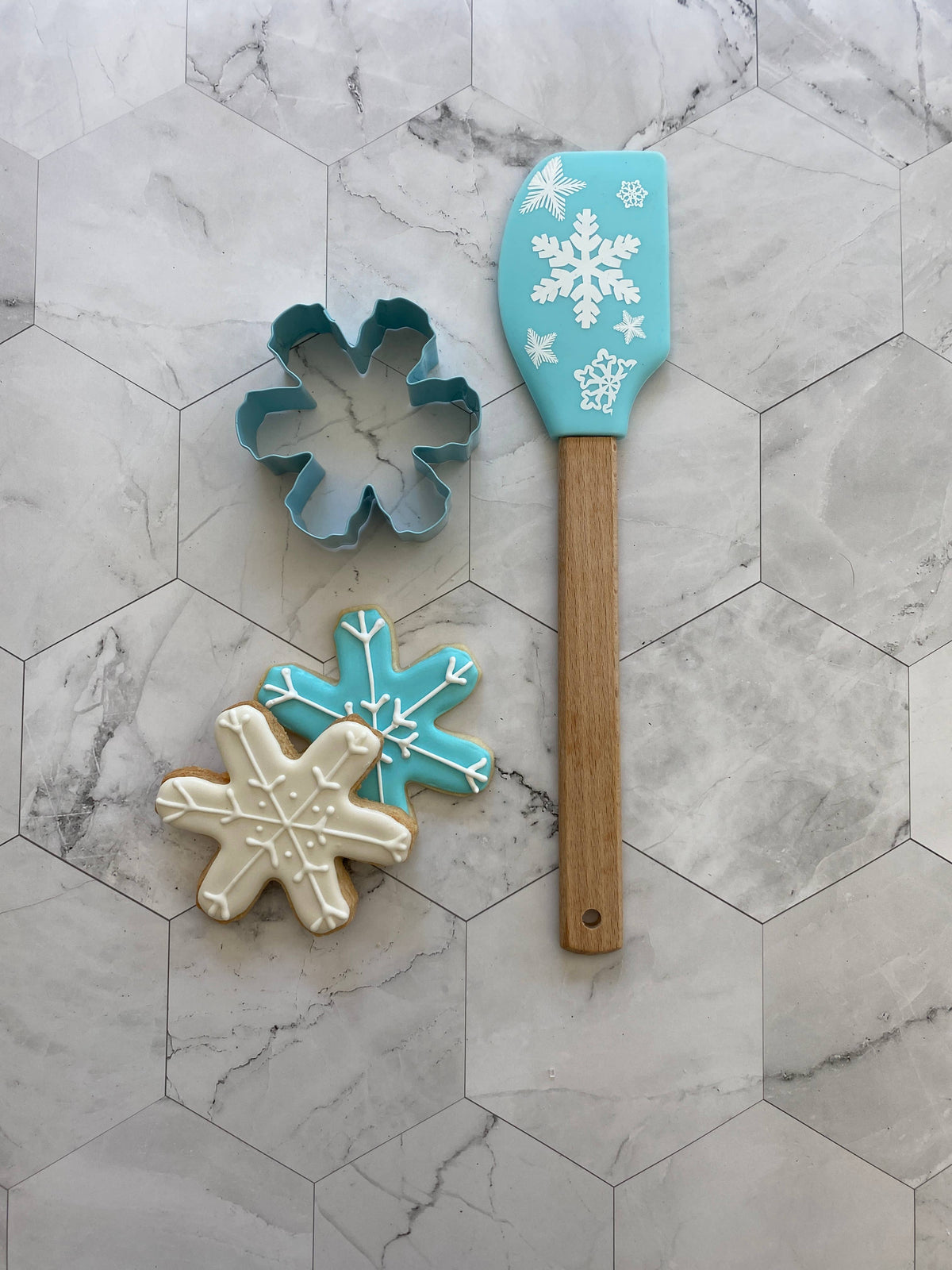 Snowflake Spatula & Cookie Cutter - 2pc Holiday Baking Gift