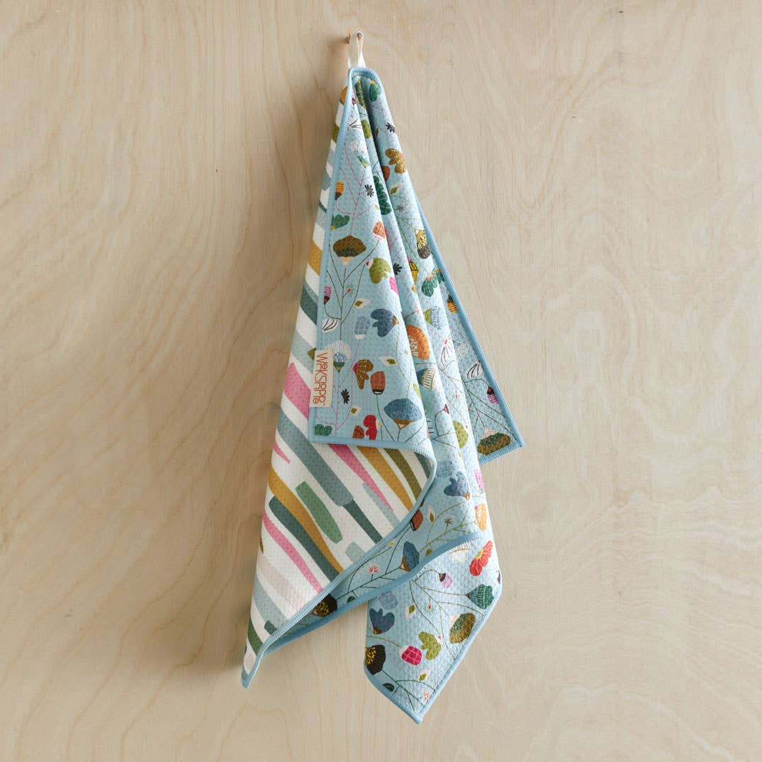 Floral Stems Microfiber Kitchen Towel, Spring Flower Decor